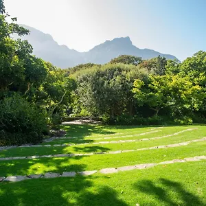 Vineyard 4* Kapstaden