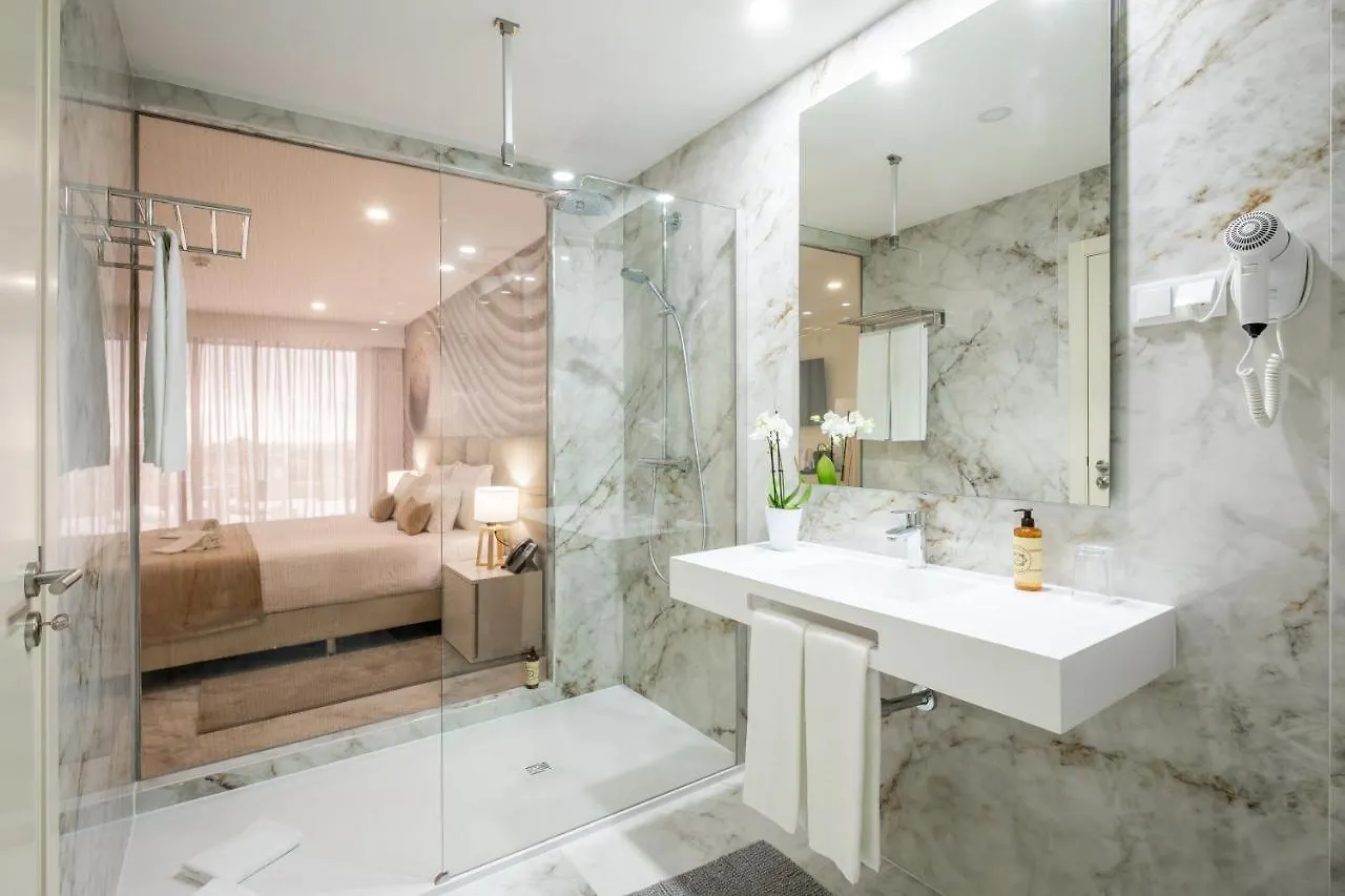Lagos Atlantic Hotel 4*,