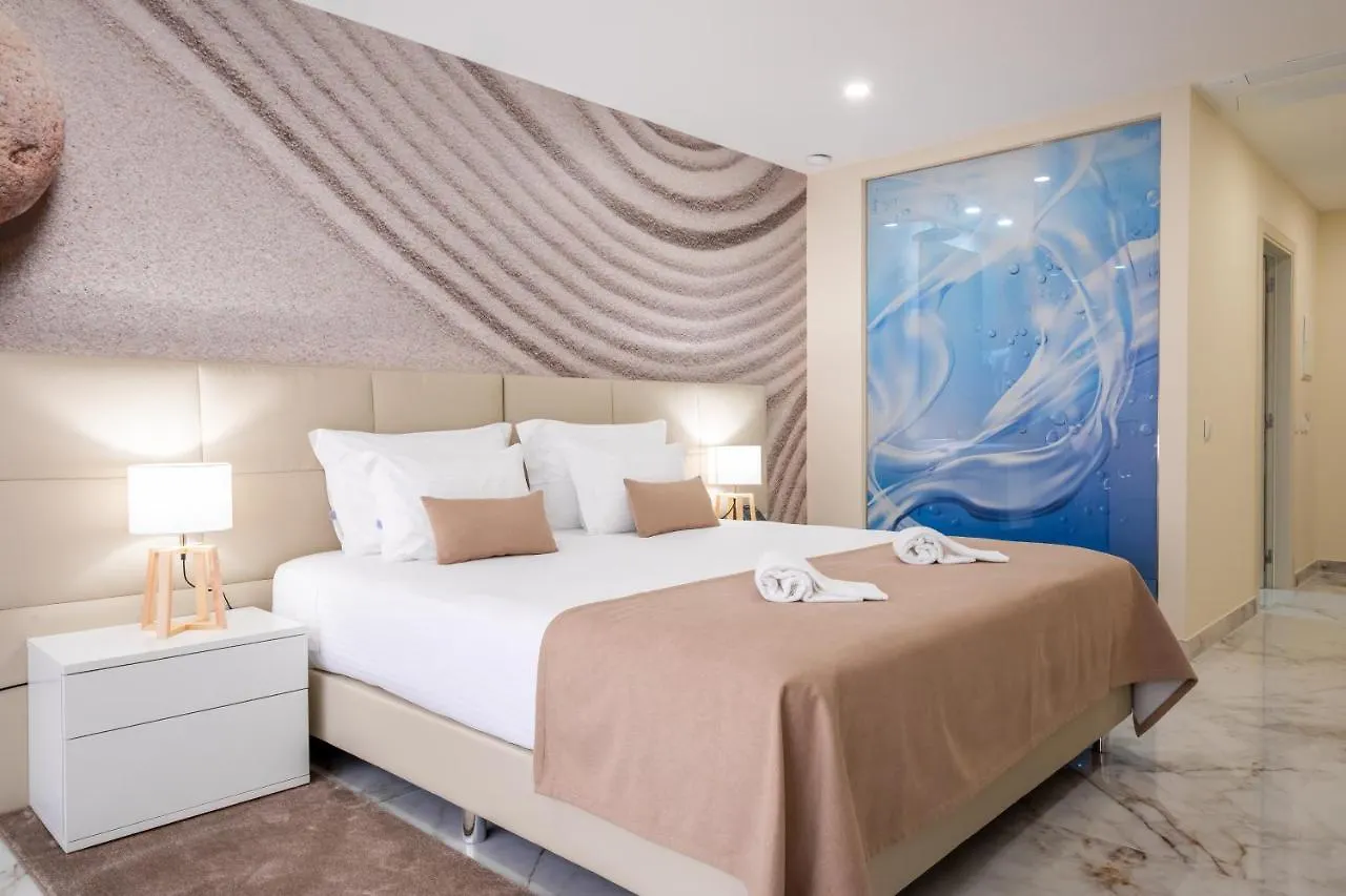Lagos Atlantic Hotel 4*,
